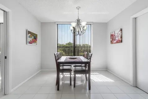 7572 Regency Lake Drive Boca Raton FL 33433