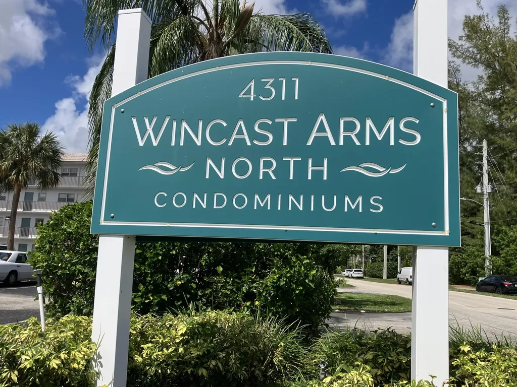 4311 Crystal Lake Drive Pompano Beach FL 33064