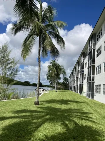 4311 Crystal Lake Drive Pompano Beach FL 33064