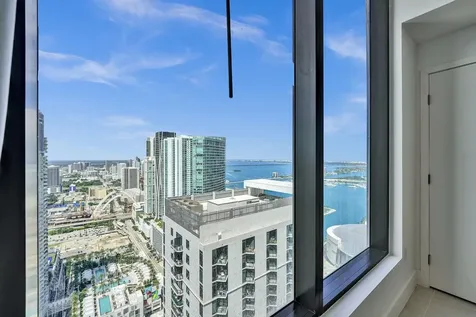 159 Ne 6th Street Miami FL 33132