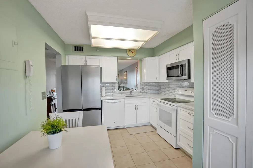 14623 Bonaire Boulevard Delray Beach FL 33446