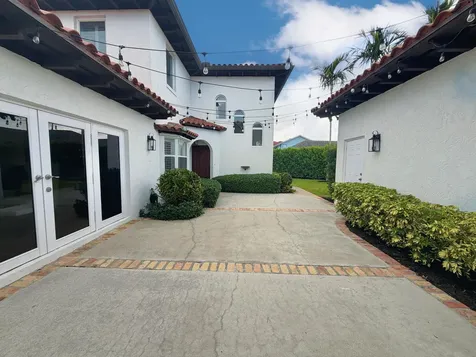 6401 Travis Road West Palm Beach FL 33406