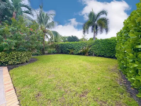 6401 Travis Road West Palm Beach FL 33406
