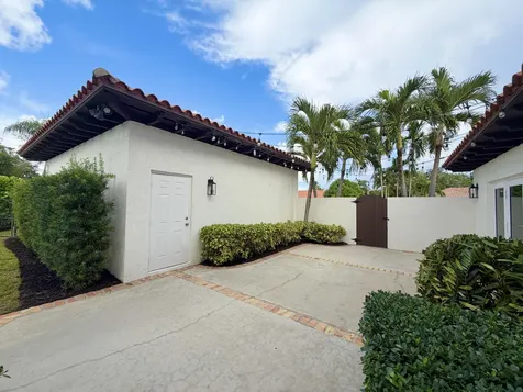 6401 Travis Road West Palm Beach FL 33406