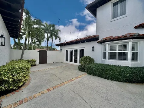 6401 Travis Road West Palm Beach FL 33406