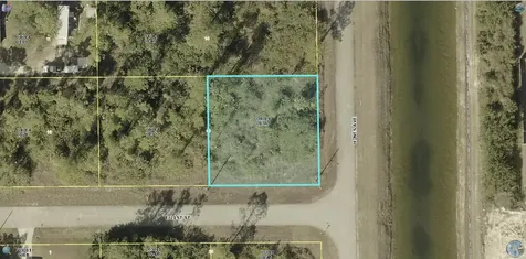 4507 E 21st Street Alva FL 33920