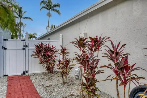 5135 Foxhall Place West Palm Beach FL 33417