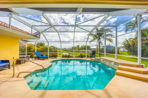 2620 Sw Altamira Avenue Port Saint Lucie FL 34987
