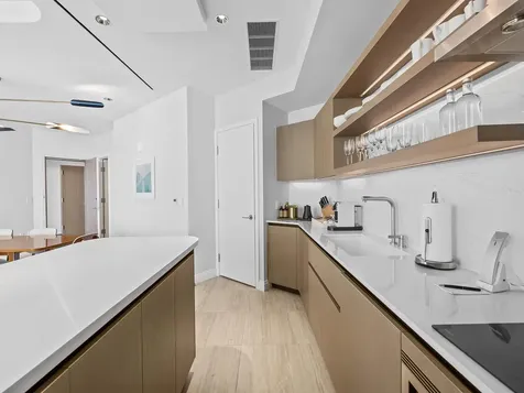 525 N Fort Lauderdale Beach Boulevard Fort Lauderdale FL 33304