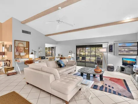 3537 Lakeview Drive Delray Beach FL 33445