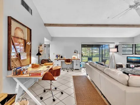 3537 Lakeview Drive Delray Beach FL 33445