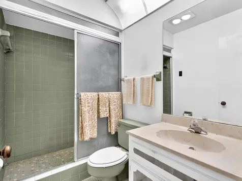 3537 Lakeview Drive Delray Beach FL 33445