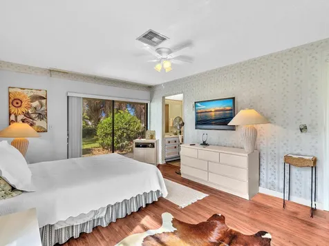 3537 Lakeview Drive Delray Beach FL 33445