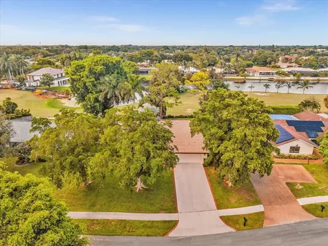3537 Lakeview Drive Delray Beach FL 33445