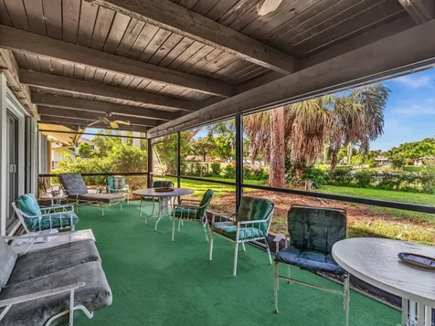 3537 Lakeview Drive Delray Beach FL 33445