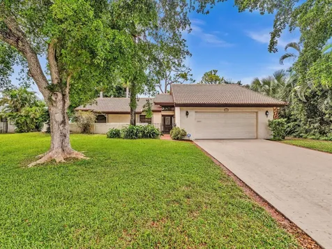 3537 Lakeview Drive Delray Beach FL 33445