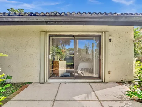 3537 Lakeview Drive Delray Beach FL 33445