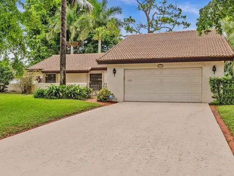 3537 Lakeview Drive Delray Beach FL 33445