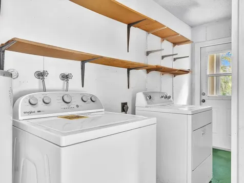 3537 Lakeview Drive Delray Beach FL 33445
