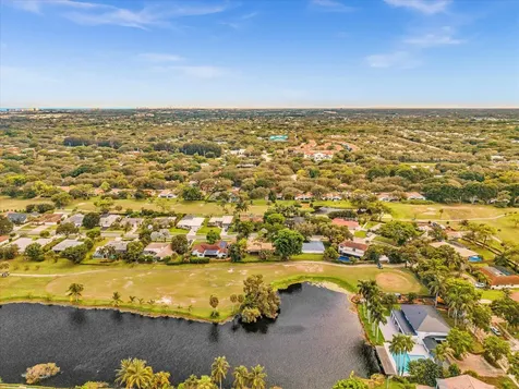 3537 Lakeview Drive Delray Beach FL 33445