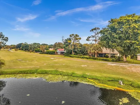 3537 Lakeview Drive Delray Beach FL 33445