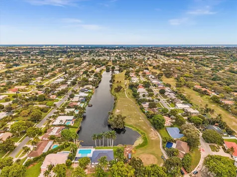 3537 Lakeview Drive Delray Beach FL 33445