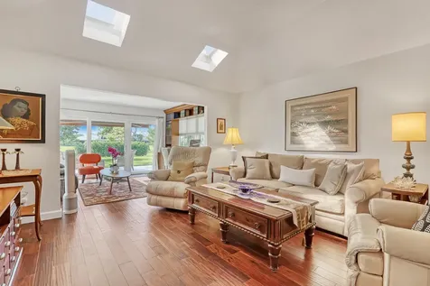 6598 Eastpointe Pines Street Palm Beach Gardens FL 33418