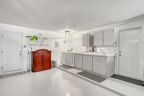 6598 Eastpointe Pines Street Palm Beach Gardens FL 33418