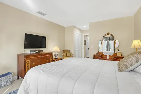 6598 Eastpointe Pines Street Palm Beach Gardens FL 33418
