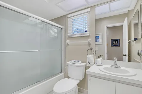 6598 Eastpointe Pines Street Palm Beach Gardens FL 33418