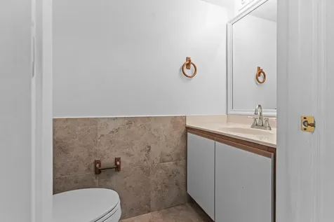 2452 Se Victory Avenue Port Saint Lucie FL 34952