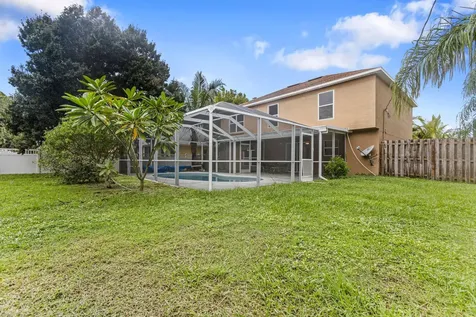 2452 Se Victory Avenue Port Saint Lucie FL 34952