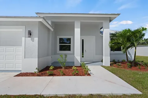 4713 Seagrape Drive Fort Pierce FL 34945