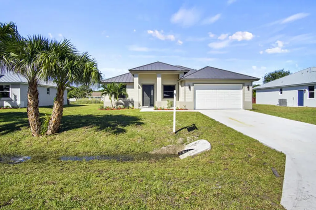 4711 Seagrape Drive Fort Pierce FL 34945