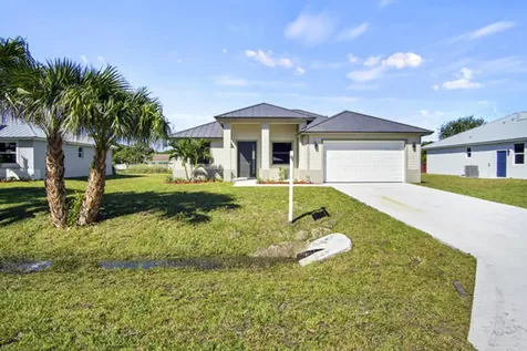 4711 Seagrape Drive Fort Pierce FL 34945