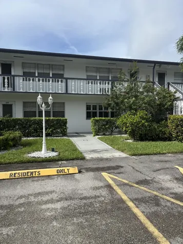 254 Chatham M West Palm Beach FL 33417