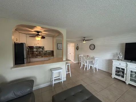 254 Chatham M West Palm Beach FL 33417