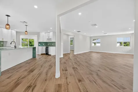 5273 Se Tall Pines Way Stuart FL 34997