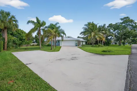 5273 Se Tall Pines Way Stuart FL 34997