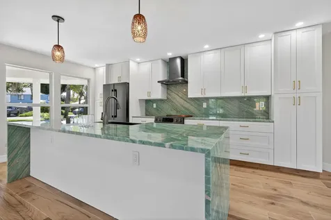5273 Se Tall Pines Way Stuart FL 34997