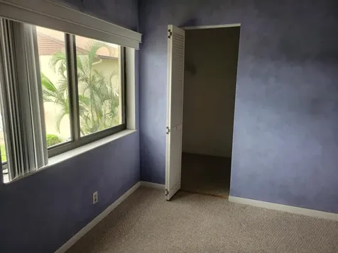 325 Knotty Pine Circle Greenacres FL 33463