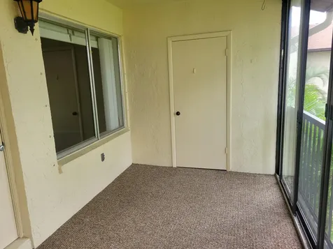 325 Knotty Pine Circle Greenacres FL 33463