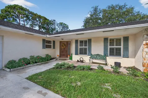 8011 45th Way Palm Beach Gardens FL 33418