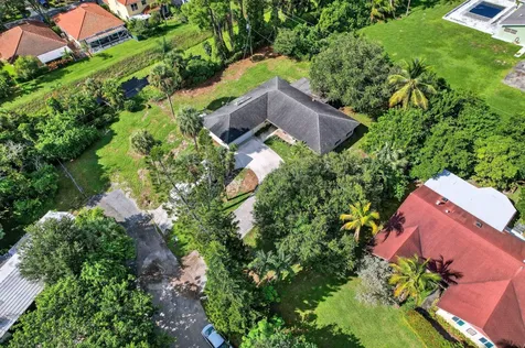 8011 45th Way Palm Beach Gardens FL 33418