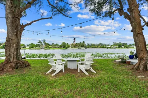 7420 W Lake Drive Lake Clarke Shores FL 33406