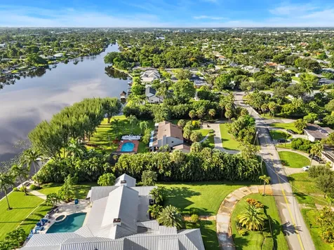 7420 W Lake Drive Lake Clarke Shores FL 33406