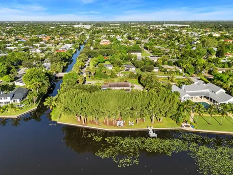 7420 W Lake Drive Lake Clarke Shores FL 33406