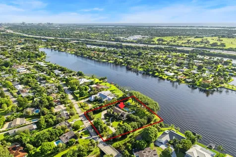7420 W Lake Drive Lake Clarke Shores FL 33406