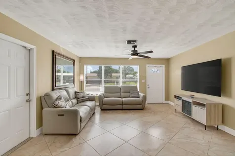 2841 Ne 8th Terrace Pompano Beach FL 33064