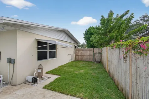 2841 Ne 8th Terrace Pompano Beach FL 33064